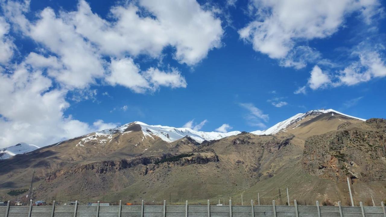 Mountain Hut In Kazbegi 빌라 외부 사진